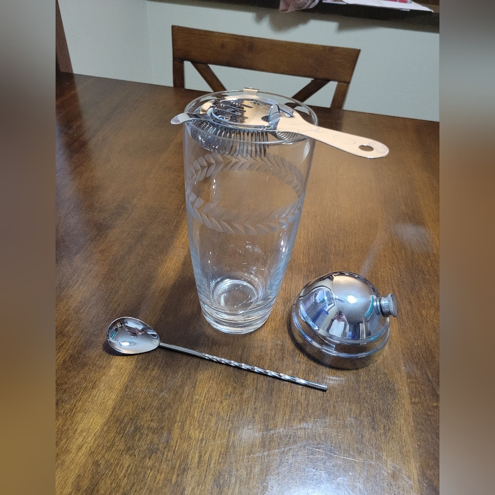 Vintage Etched Cocktail Shaker Set